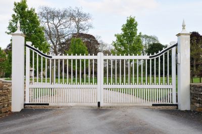 Building Gate Installation in Seattle, WA